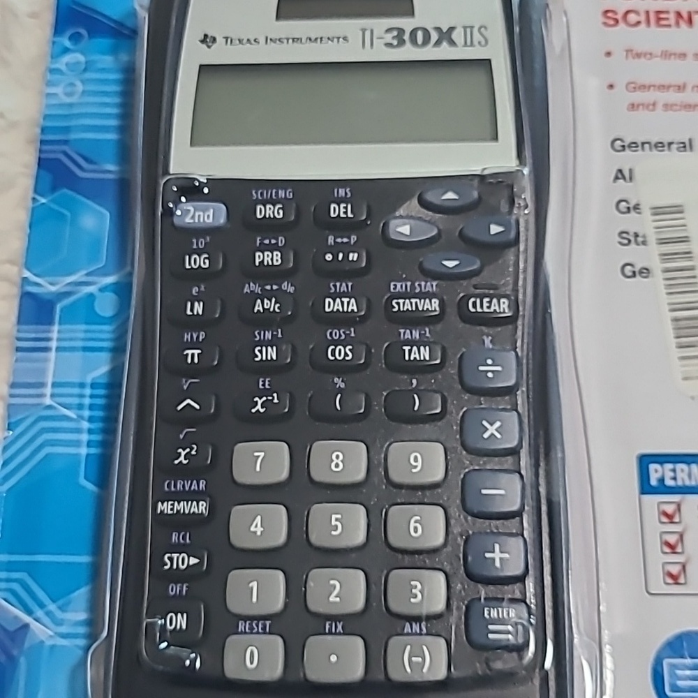 Texas Instruments TI-30XIIS Scientific Calculator - Picture 3 of 4